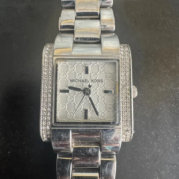 Michael Kors Silver-tone Crystal Accent Square Dial Bracelet Watch - Picture 3 of 7